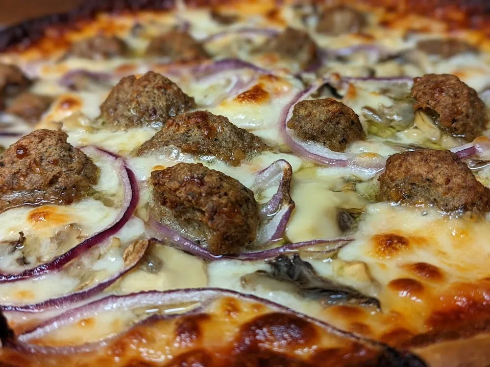 Pepperoni Mushroom Meatball Onion Hot Cheese Pizza